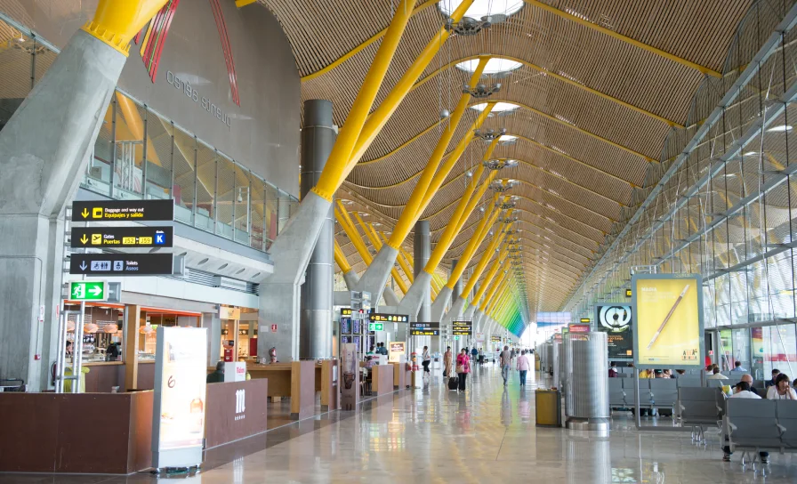 Interior del aeropuerto Adolfo Suárez Madrid-Barajas