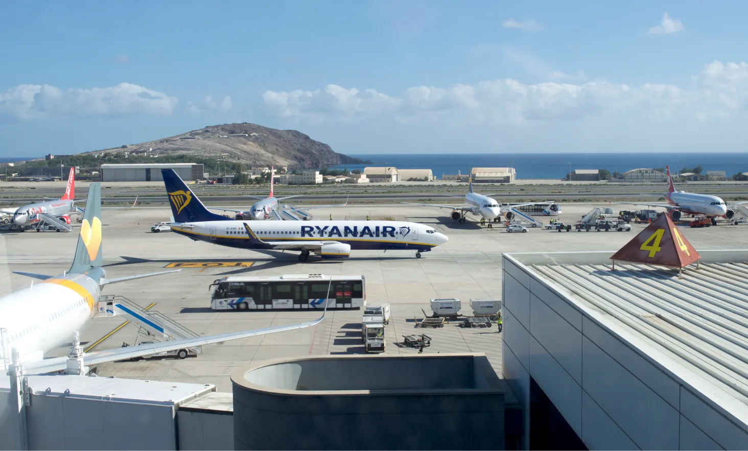 avión de Ryanair en Aeropuerto de Gran Canaria