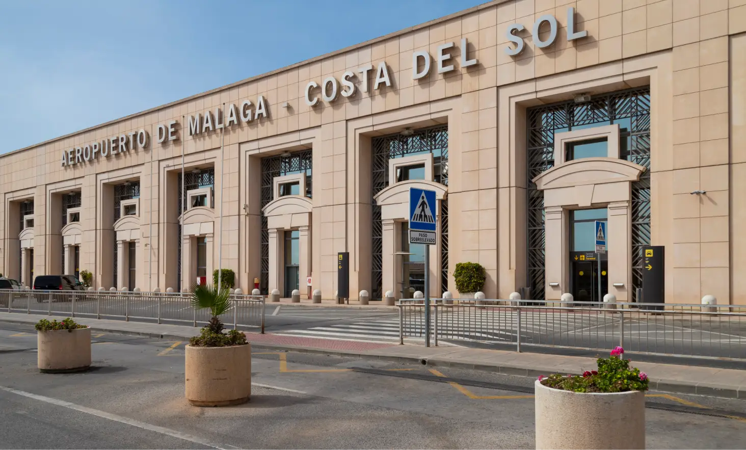 Fachada del Aeropuerto de Málaga